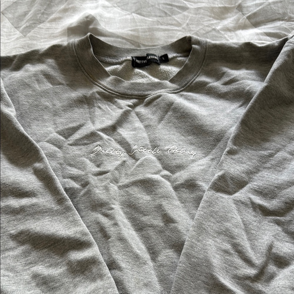 PrettyLittleThing Light Gray Sweatshirt
